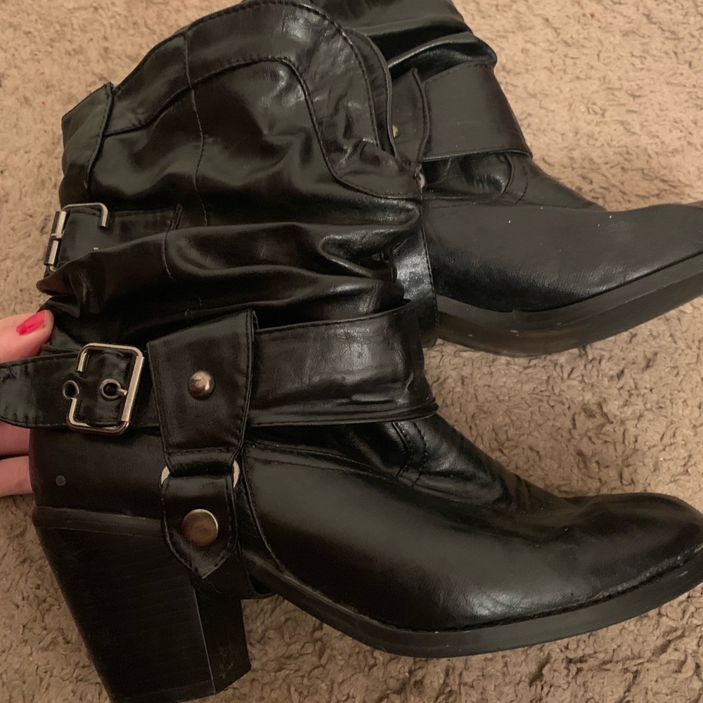 Black Faux Leather Scrunch Boots 8.5 Wide